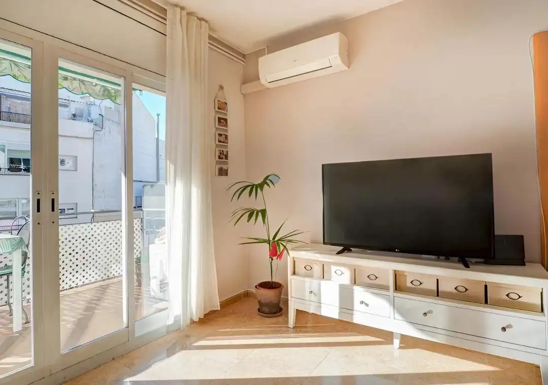 Wohnung mit Aufzug zum Verkauf in Carrer de Girona, imagen 2