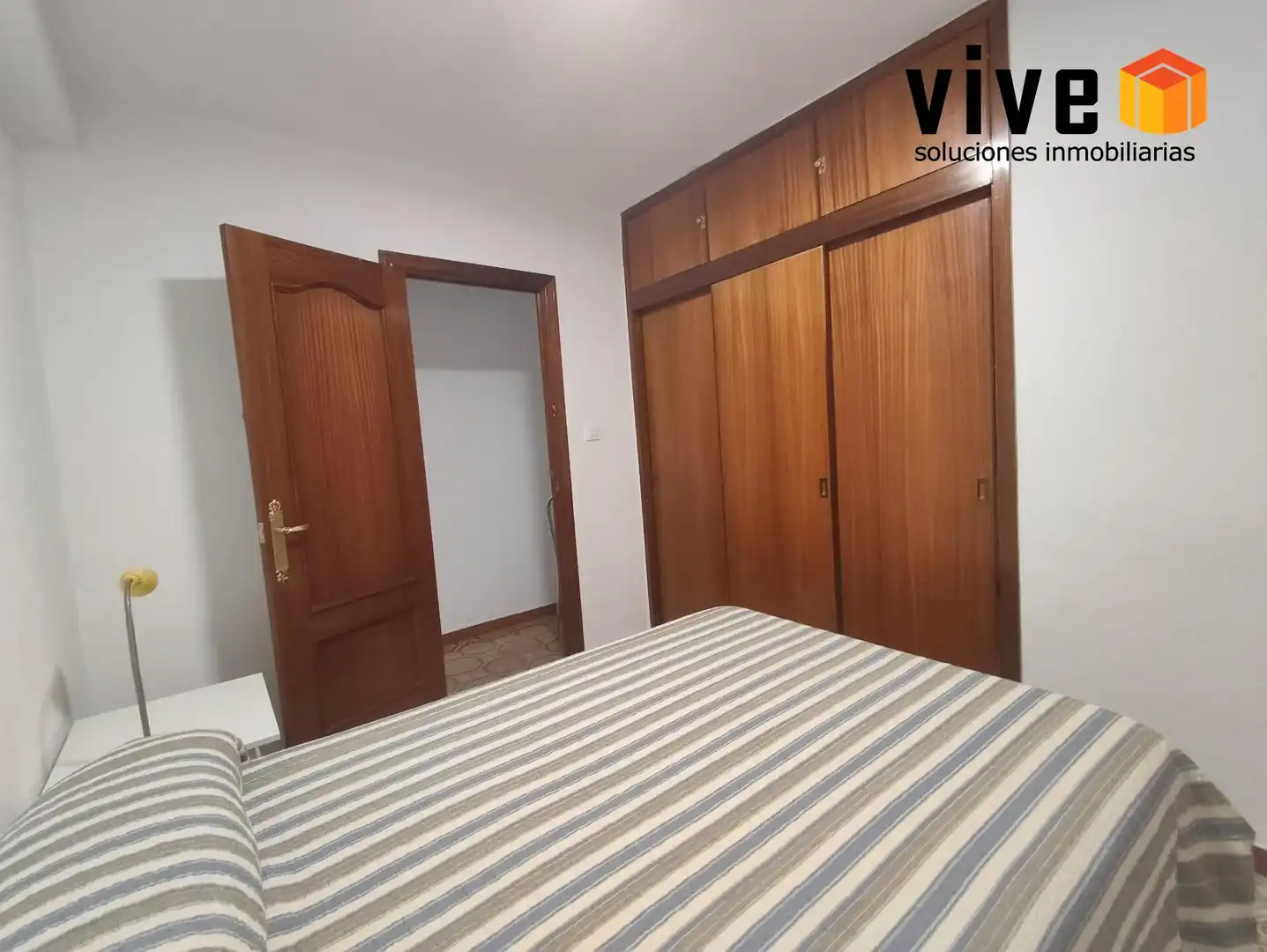 Bedroom of Flat for sale in Sevilla  with Terrace and Furnished