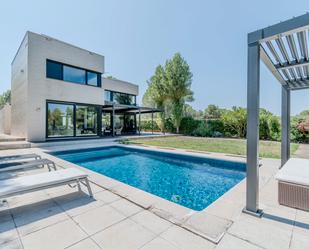 Piscina de Casa o xalet en venda en Sant Julià de Ramis amb Aire condicionat, Calefacció i Jardí privat