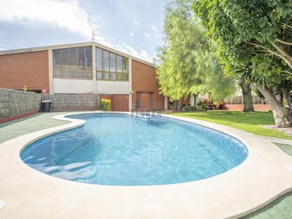 Swimming pool of Single-family semi-detached for sale in El Vendrell  with Storage room and Swimming Pool