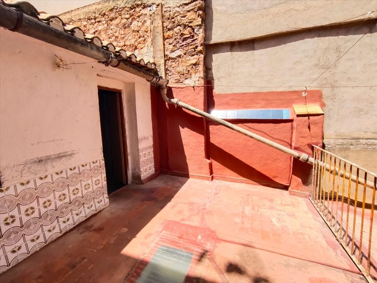 Vista exterior de Casa adosada en venda en Almenara amb Terrassa