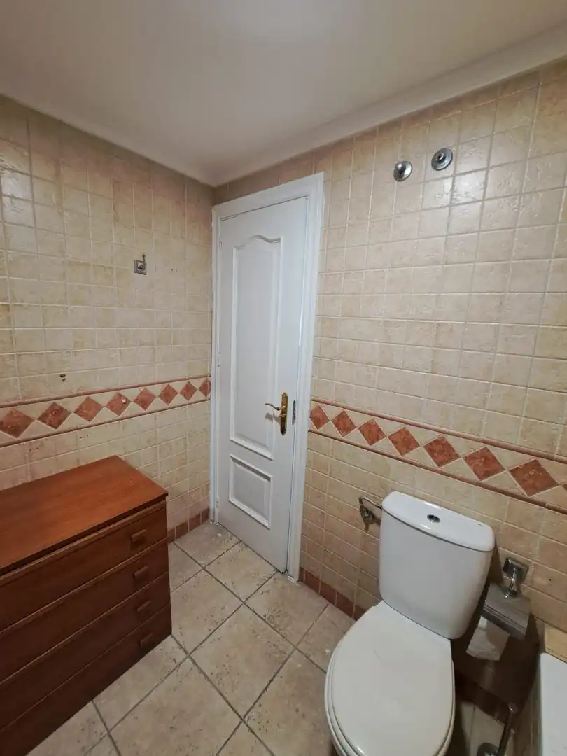 Bathroom of Flat for rent in Algeciras  with Air Conditioner, Furnished and Pets allowed