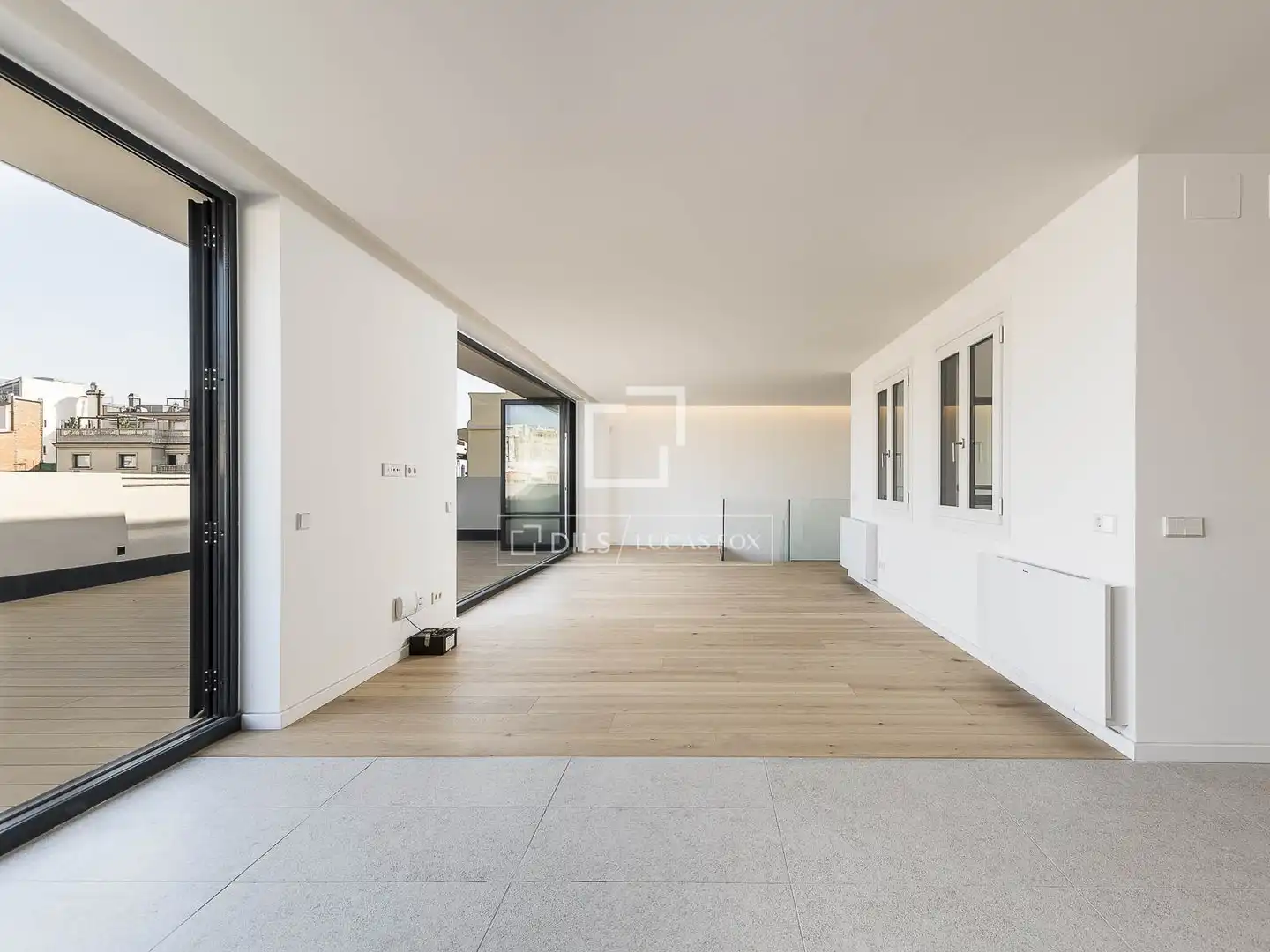 Sala de estar de Ático en venta en Barcelona con Aire acondicionado, Calefacción y Terraza