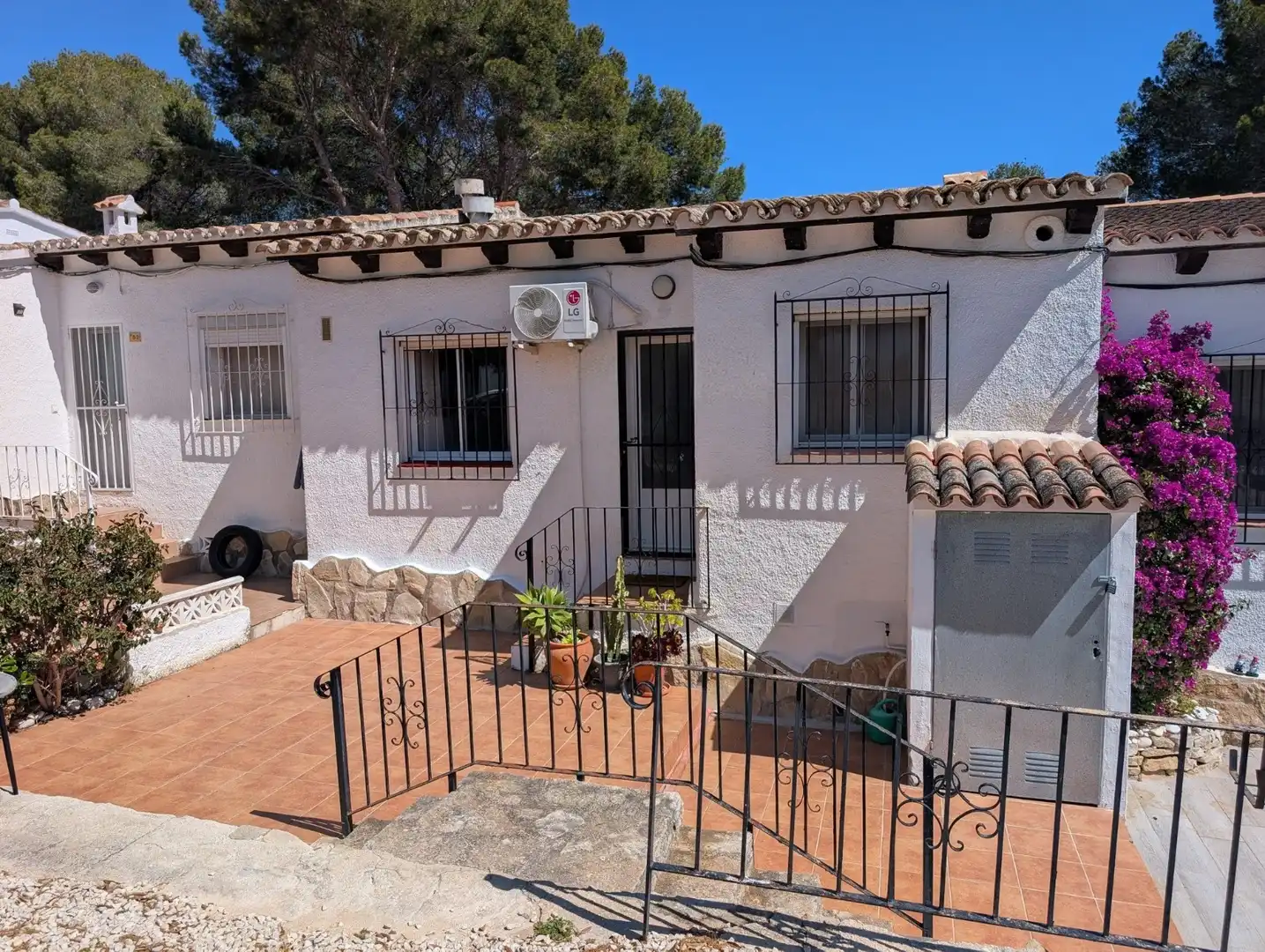 Vista exterior de Casa adosada en venta en Moraira