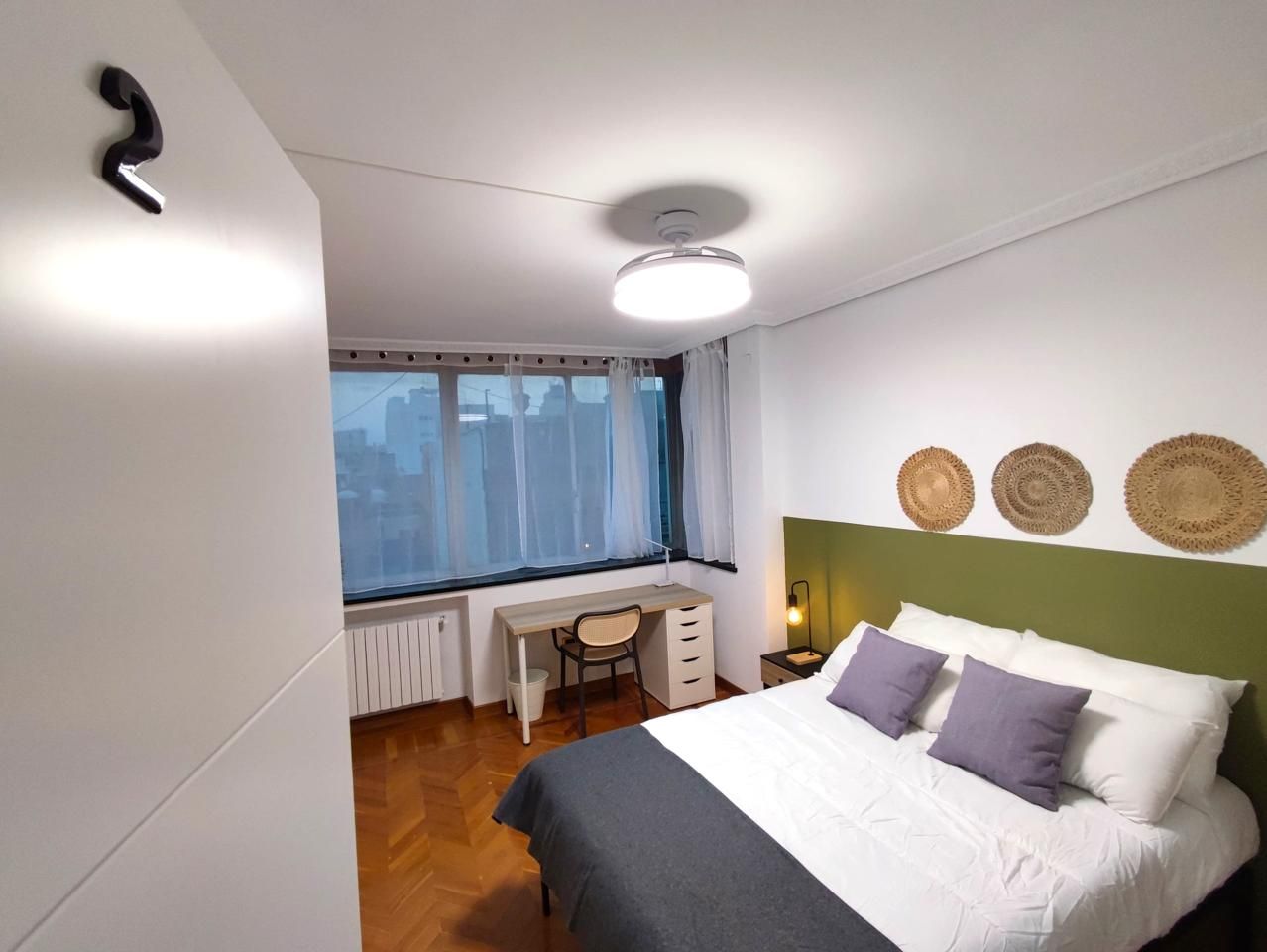 Flat to share in Carrer d'Enmig, Casco Histórico