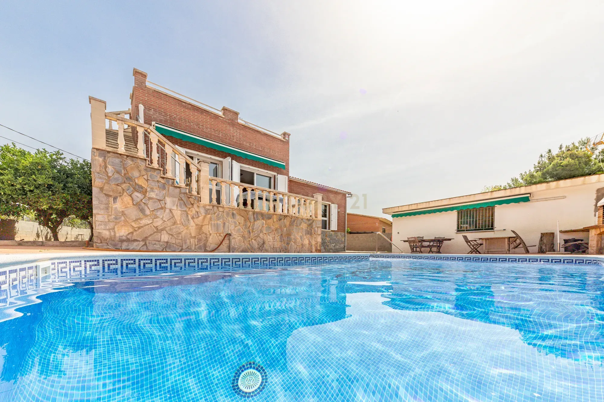 Swimming pool of House or chalet for sale in El Montmell  with Private garden and Storage room