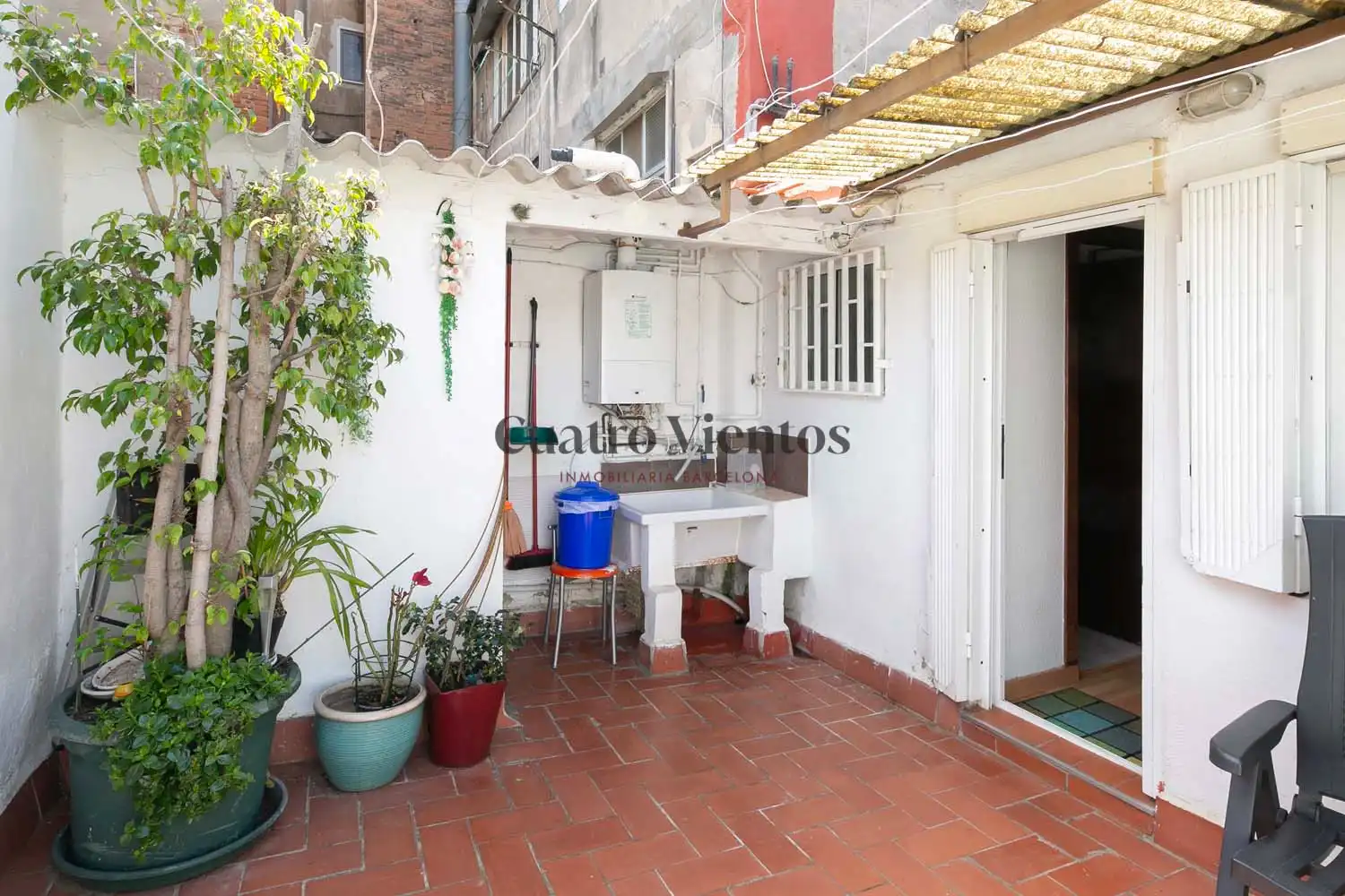 Balcony of Flat for sale in Barcelona  with Heating, Terrace and Oven