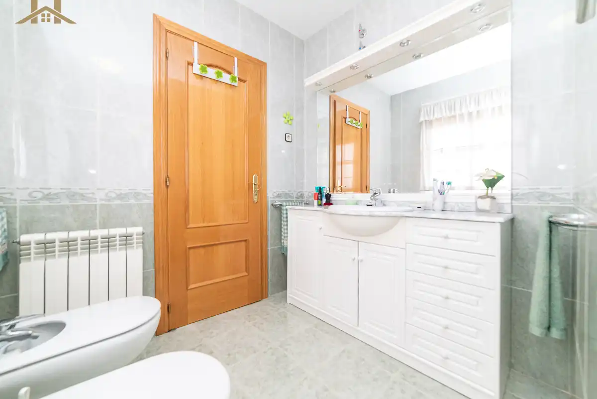 Baño de Casa o chalet en venta en Cubas de la Sagra con Calefacción, Jardín privado y Piscina