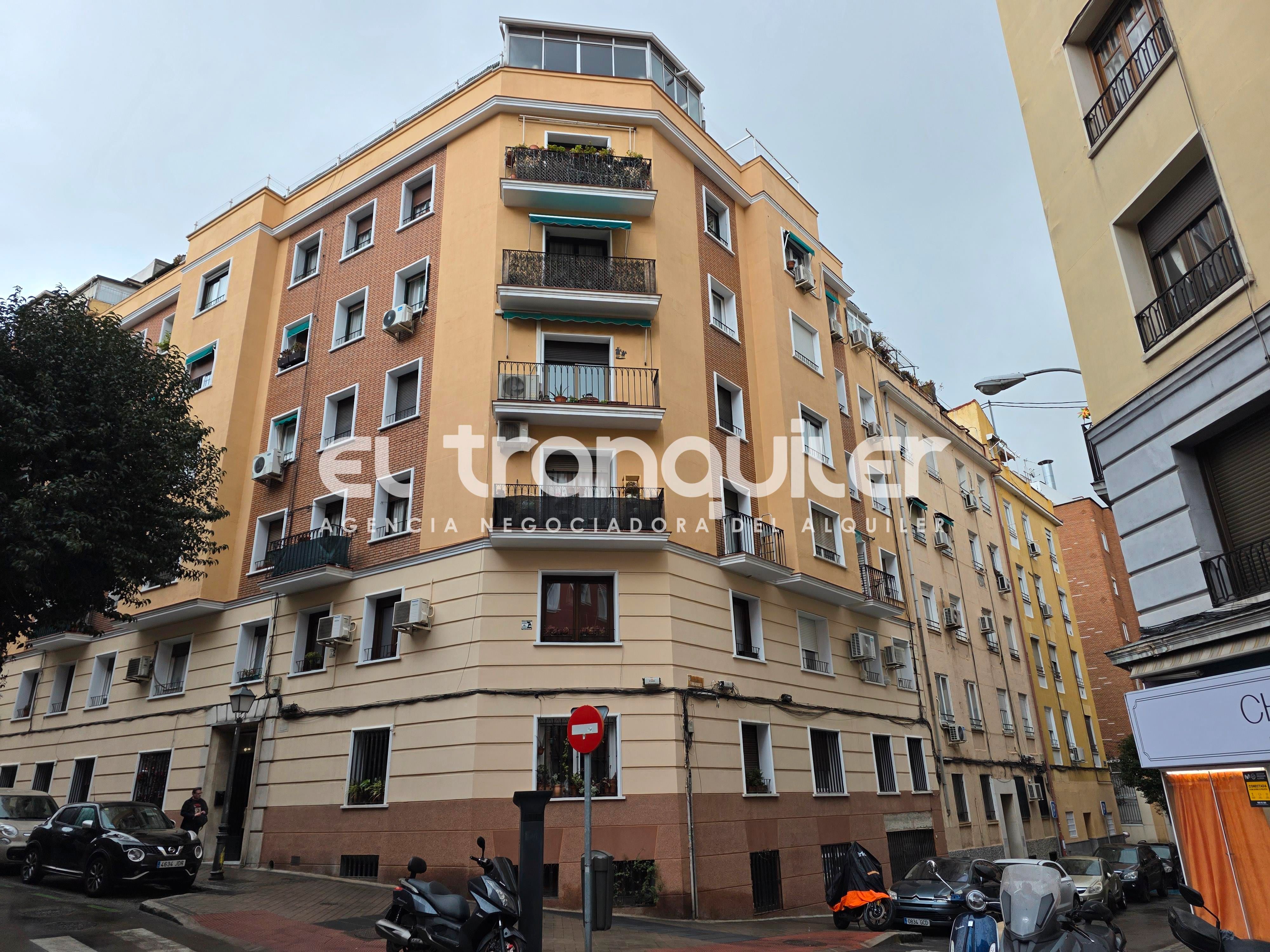 Exterior view of Flat to rent in  Madrid Capital  with Air Conditioner, Furnished and Pets allowed