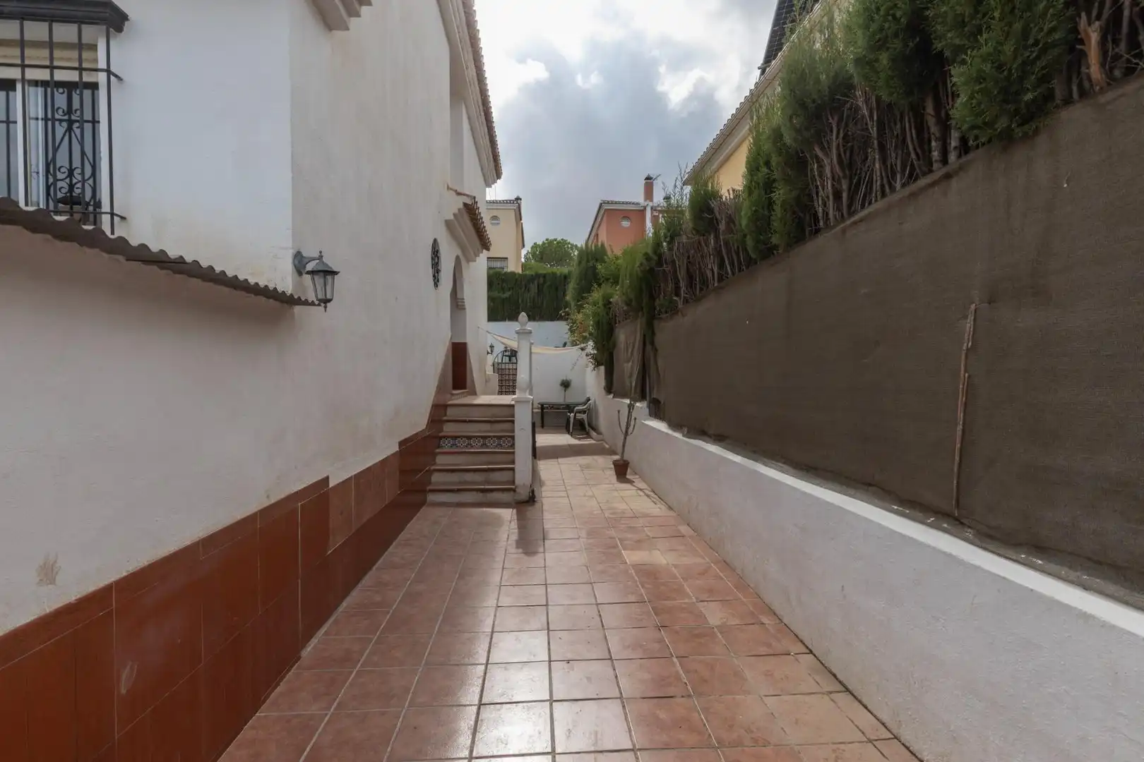 Vista exterior de Casa o chalet en venta en Altos de la Zubia