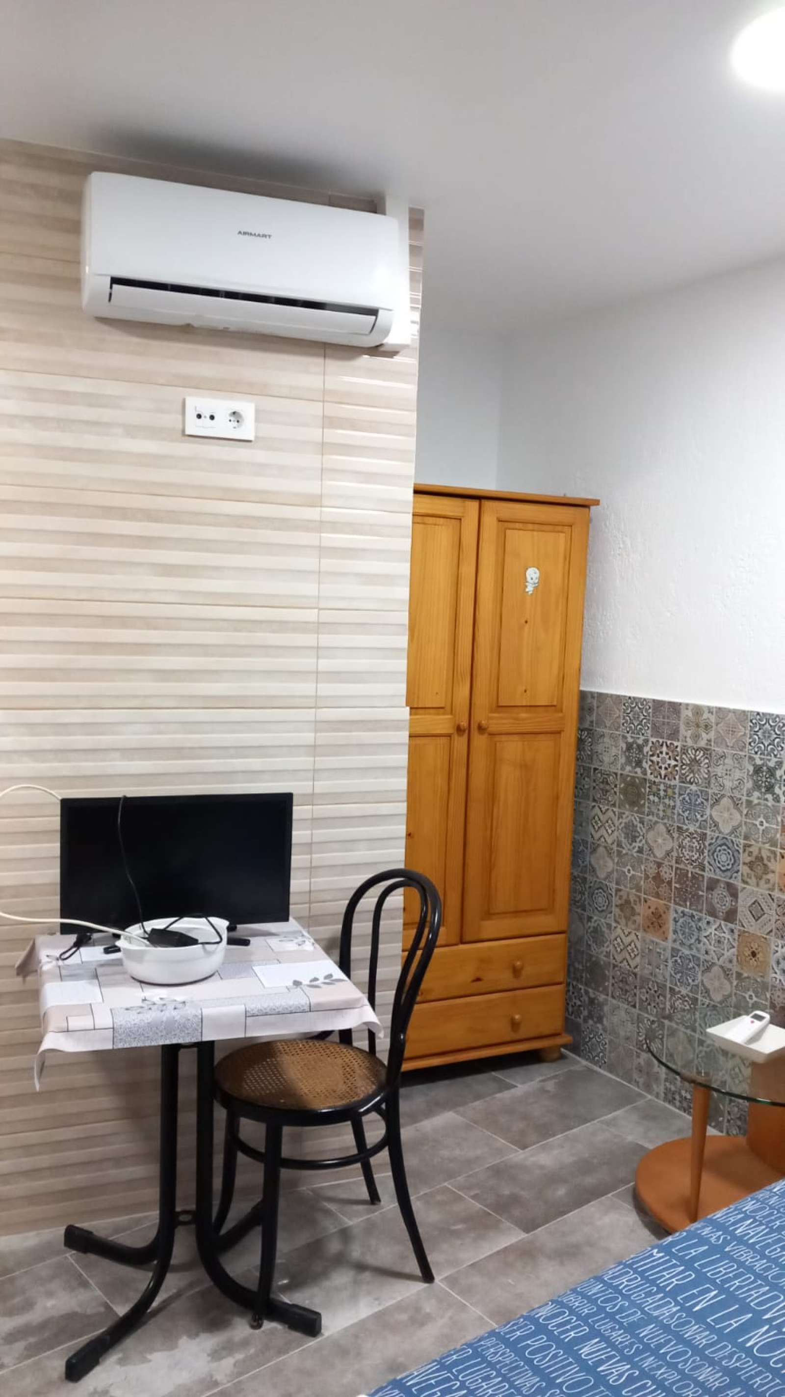 Dormitori de Estudi per a compartir en L'Hospitalet de Llobregat amb Aire condicionat, Calefacció i Terrassa