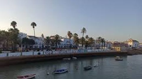 Foto 4 de Edifici en venda a Cuatro Pinos - El Carmen, El Puerto de Santa María