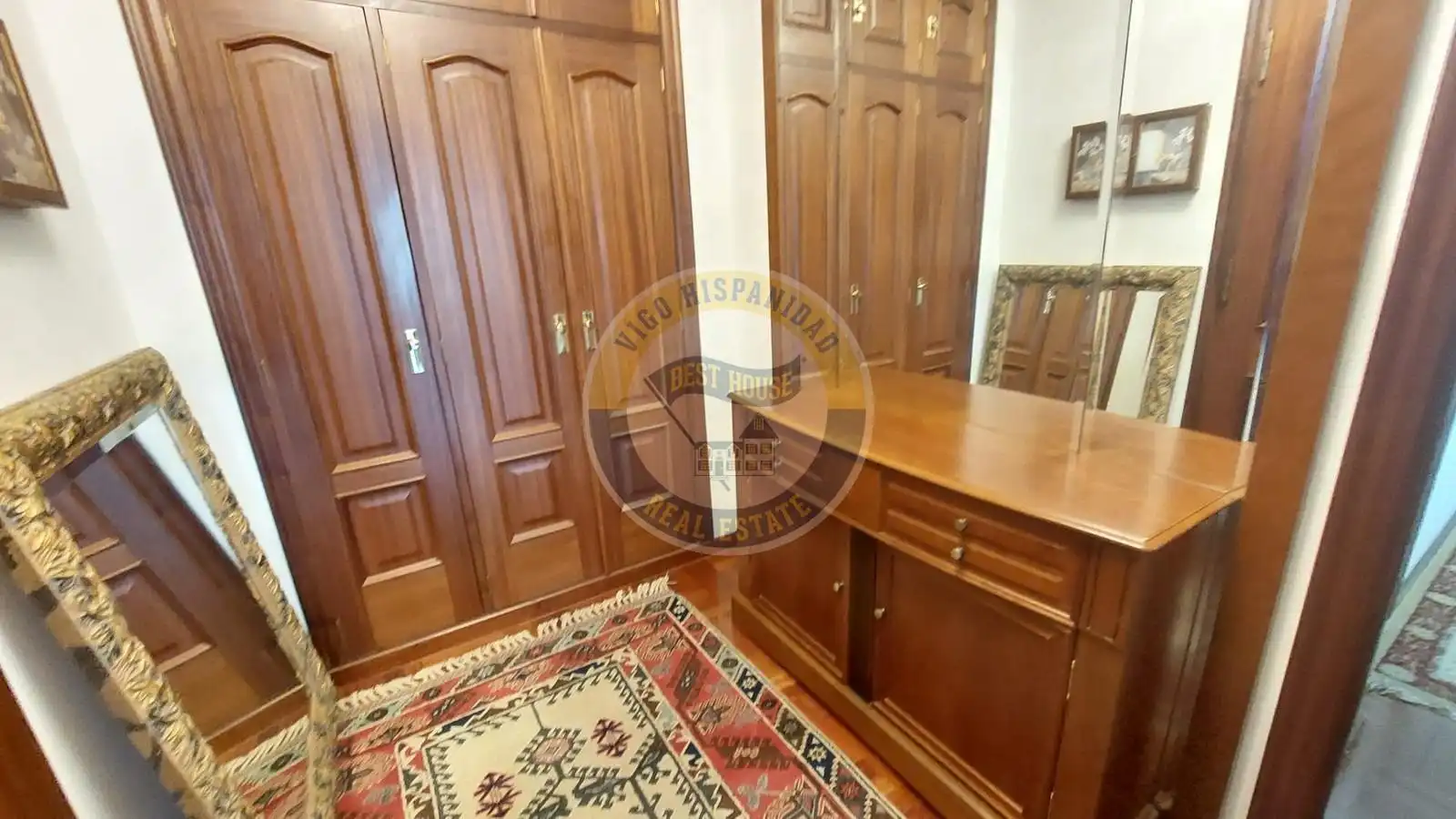 Piso en venta en Vigo  con Calefacción, Parquet y Trastero