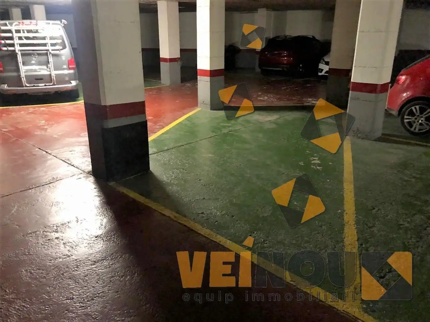 Garaje en venta en Carrer del Tinent Flomesta, Sants