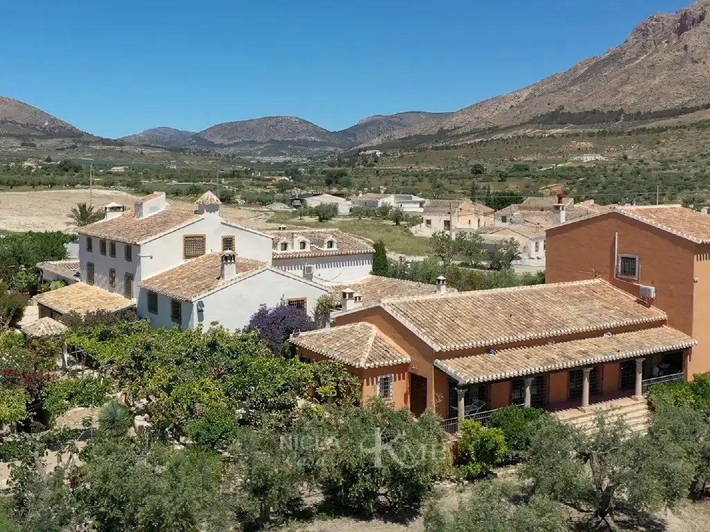 Exterior view of Houses for sale in Vélez-Blanco  with Air Conditioner, Terrace and Swimming Pool