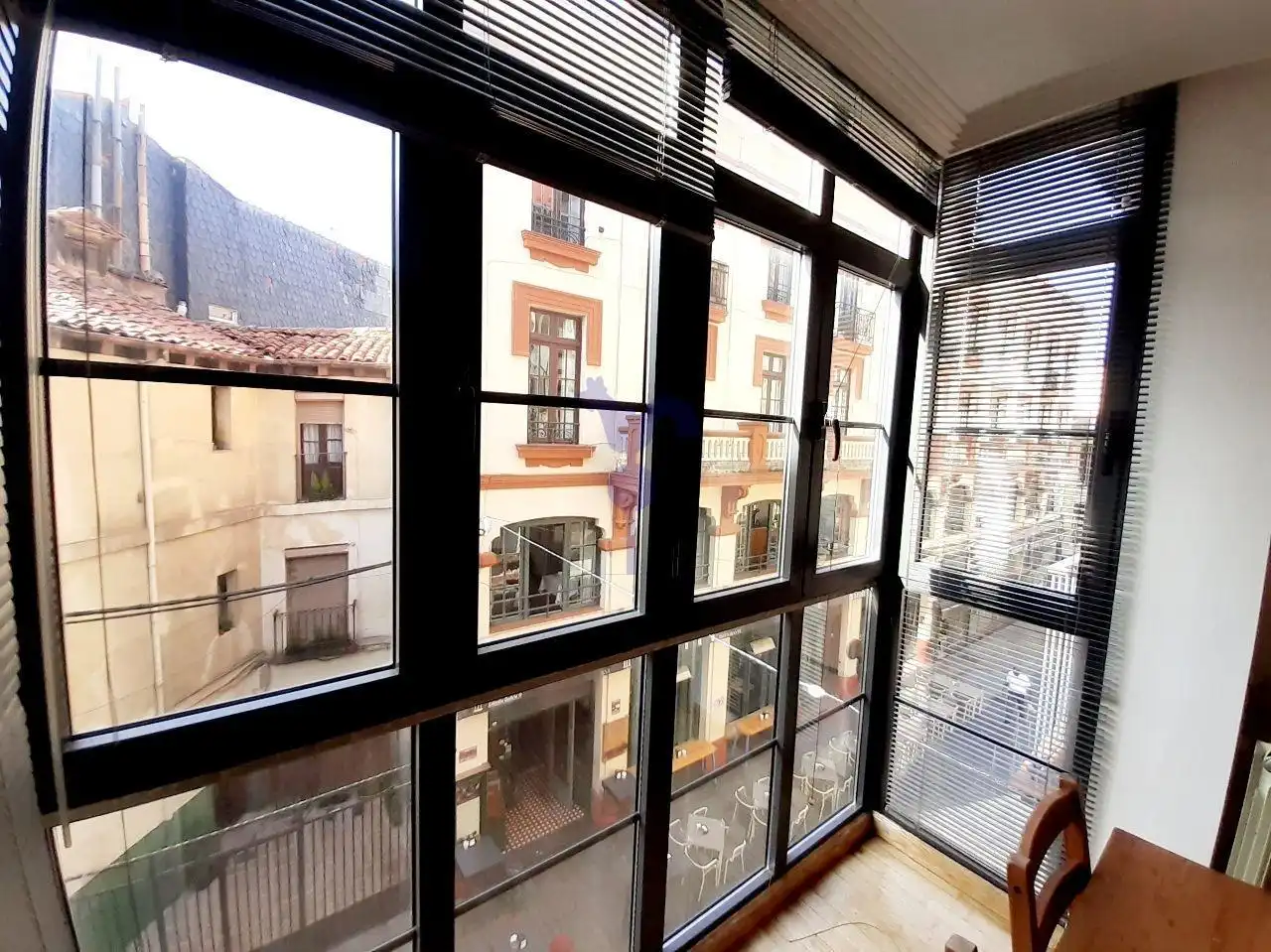 Terraza de Apartamento en venta en León Capital  con Calefacción, Parquet y Amueblado