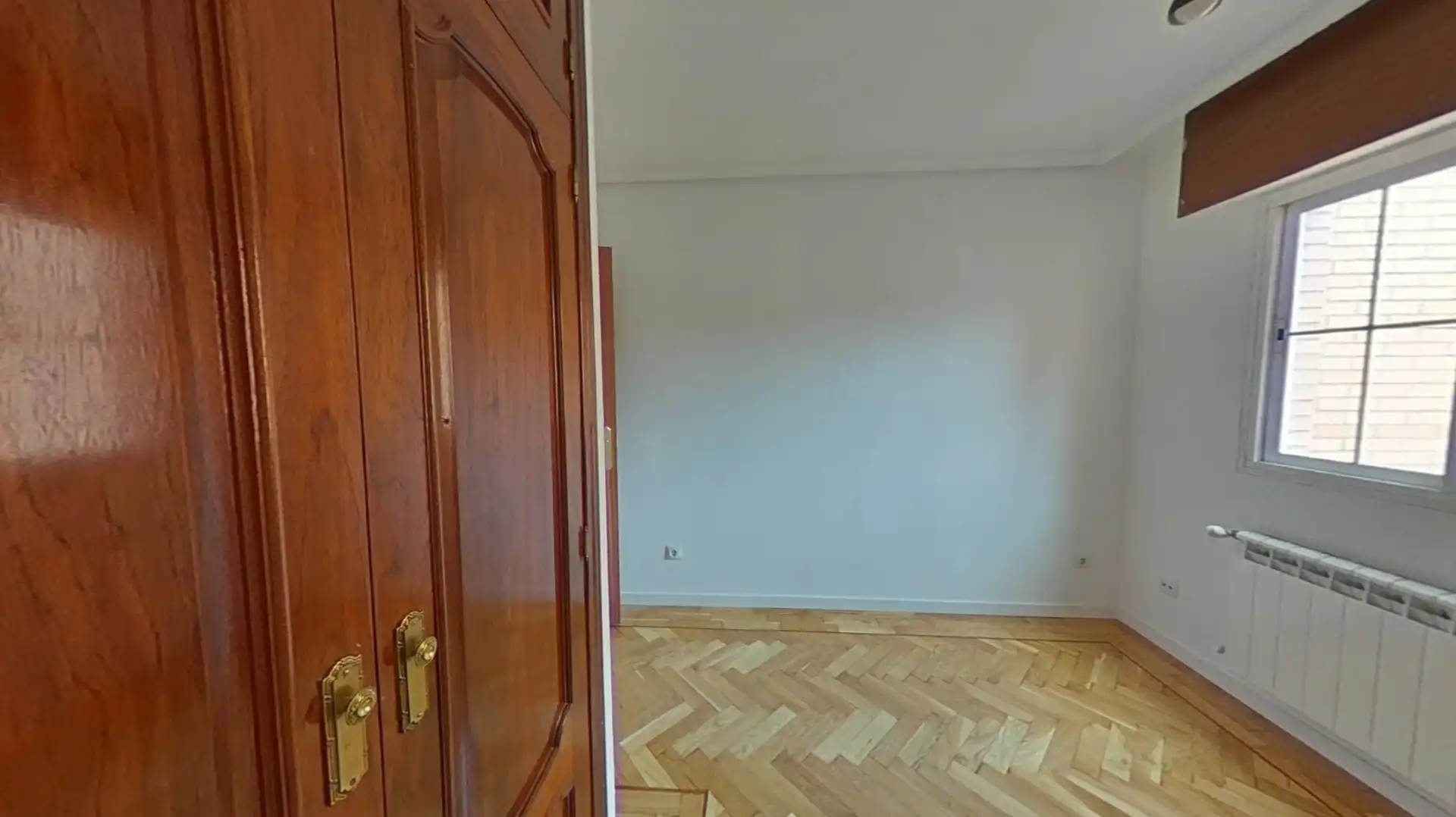 Habitación de Dúplex en venta en San Sebastián de los Reyes con Calefacción, Terraza y Trastero