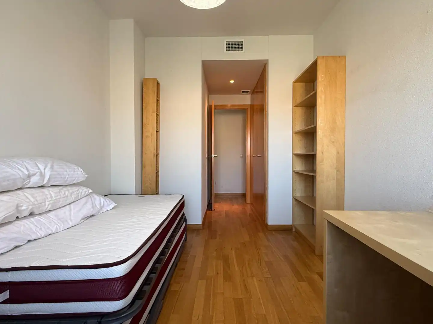Schlafzimmer von Wohnung zum Verkauf in Yebes mit Heizung, Terrasse und Abstellraum