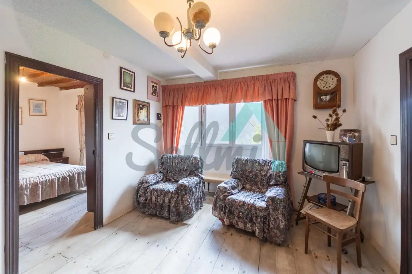 Sala de estar de Casa o chalet en venta en Illano con Calefacción, Jardín privado y Parquet