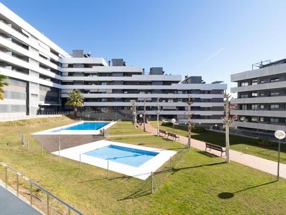 Exterior view of Attic for sale in Terrassa  with Air Conditioner, Heating and Terrace