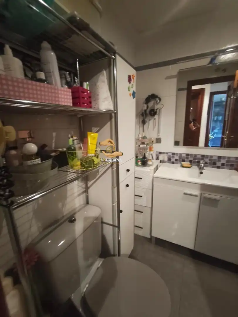 Bany de Pis en venda en Salamanca amb Calefacció i Moblat
