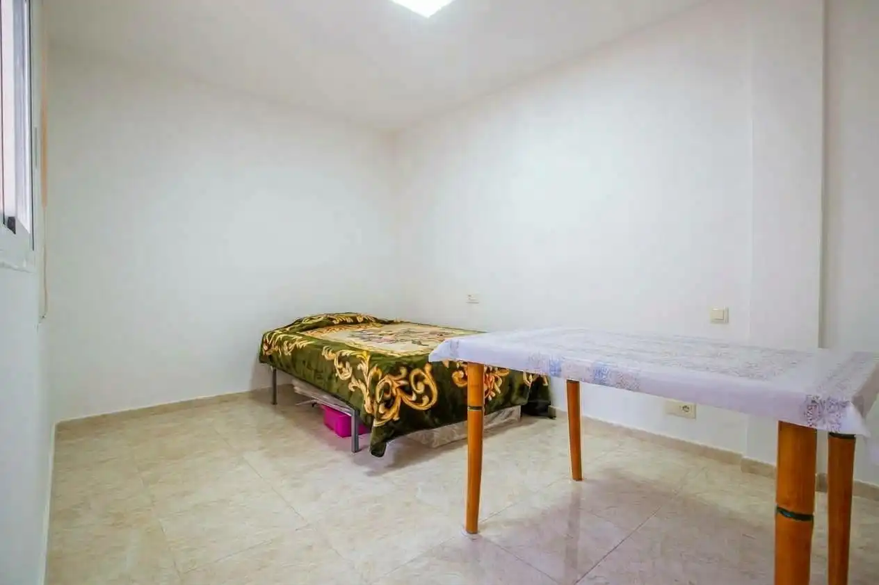 Bedroom of Flat for sale in Casco Antiguo