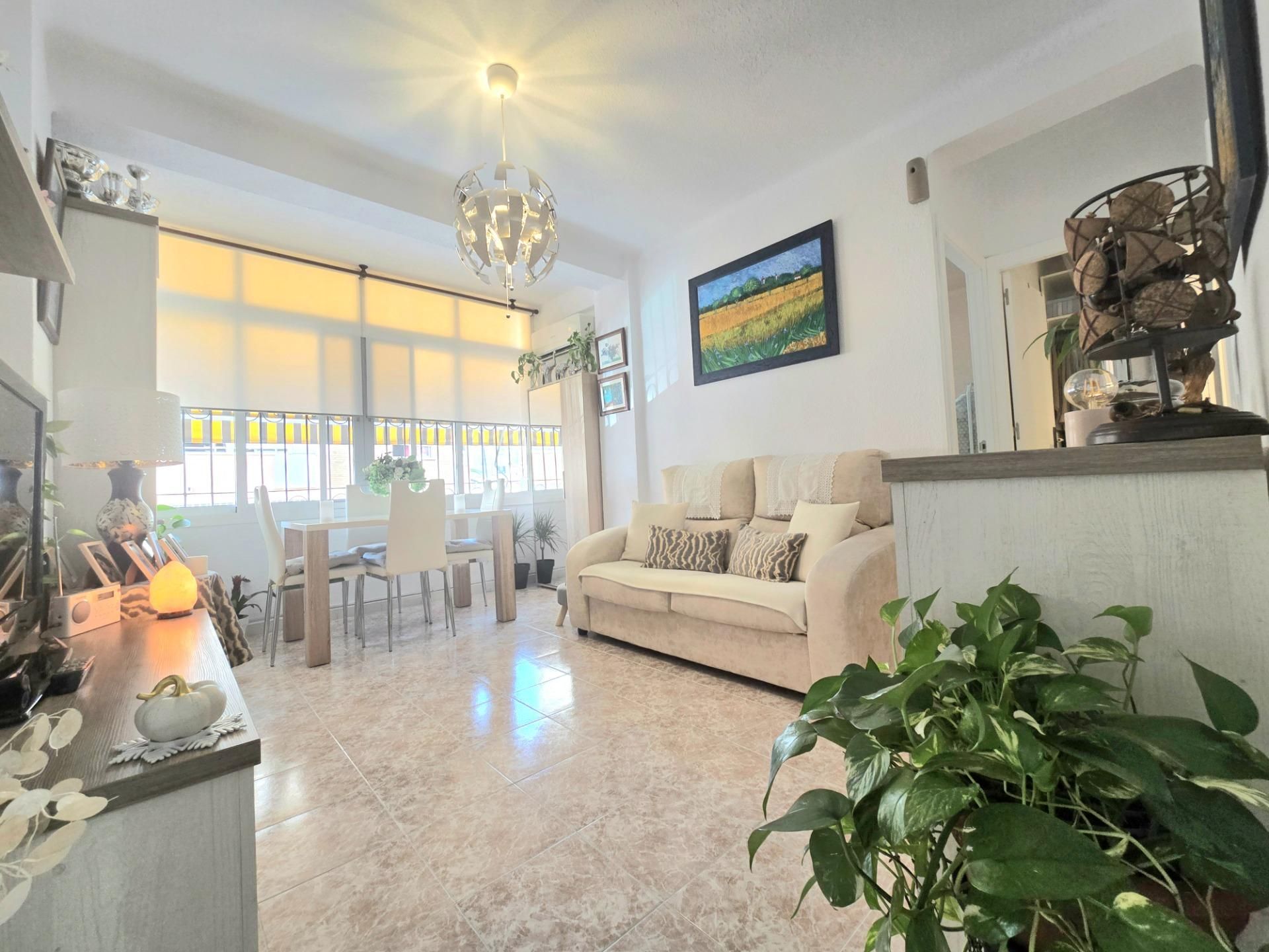 Sala d'estar de Pis en venda en Torremolinos amb Aire condicionat