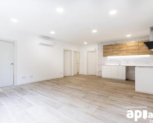 Living room of Flat for sale in Sabadell  with Air Conditioner and Heating