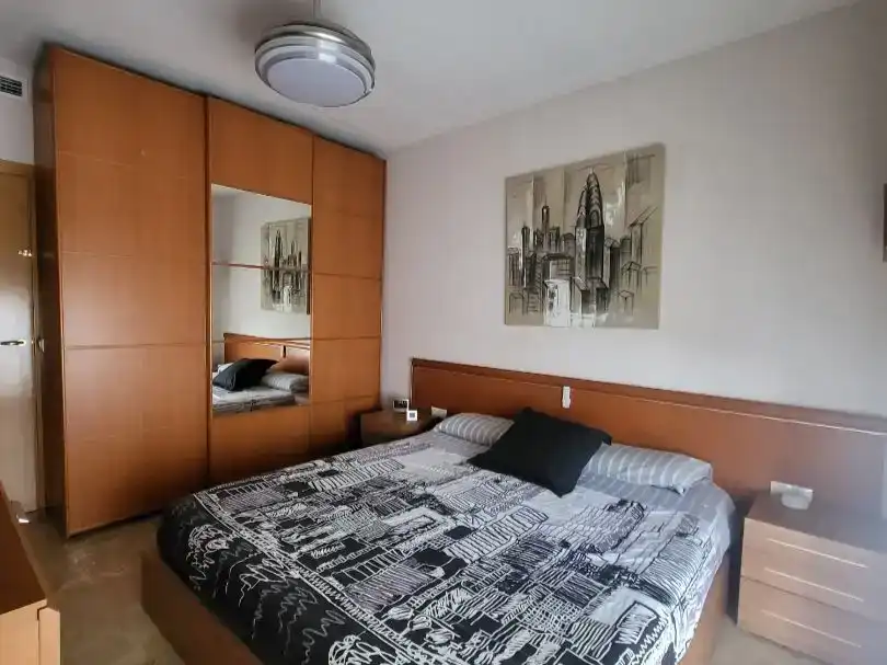 Habitación de Piso en venta en Cornellà de Llobregat con Aire acondicionado y Balcón