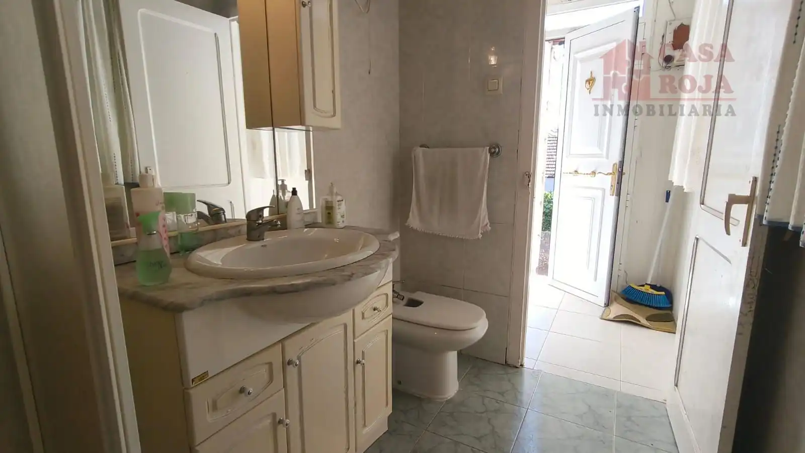 Bathroom of Houses for sale in Moaña  with Terrace, Storage room and Furnished