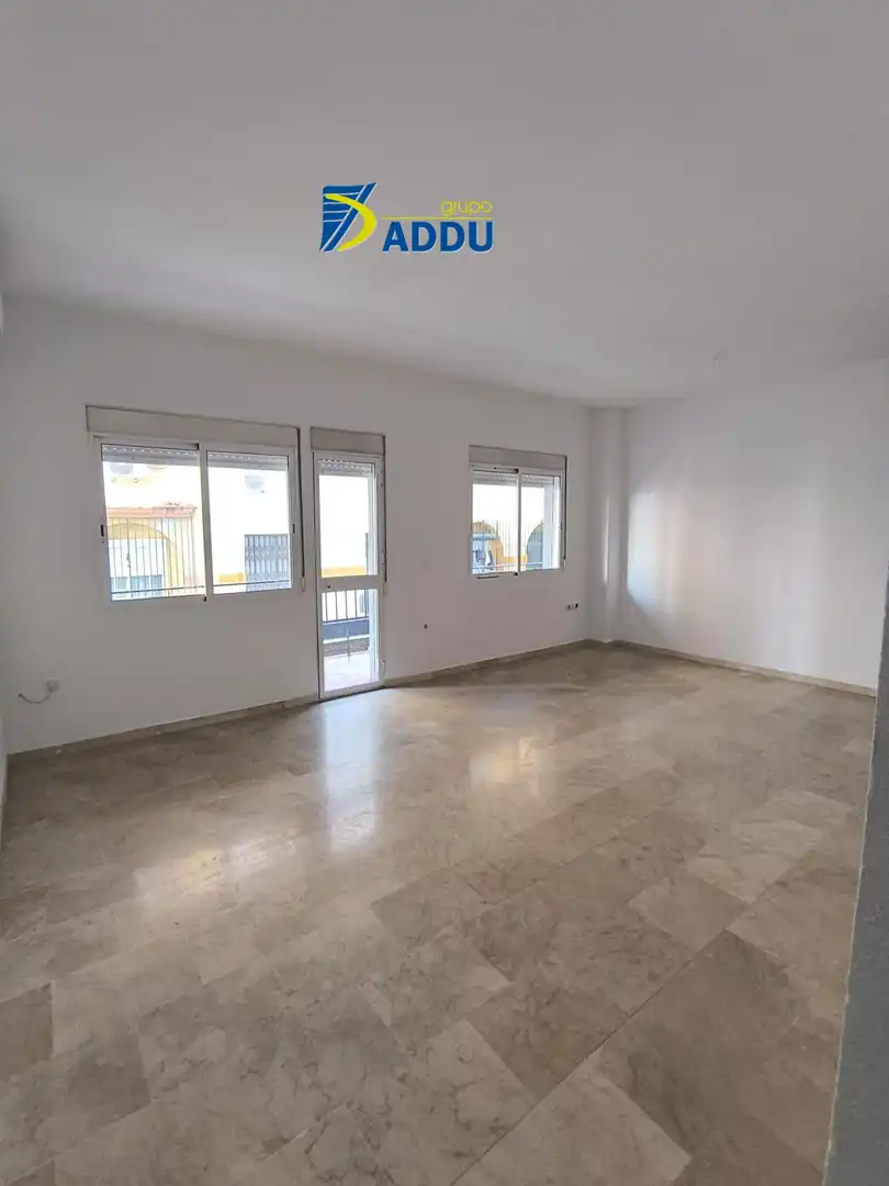 Sala de estar de Piso de alquiler en Sevilla con Aire acondicionado y Terraza