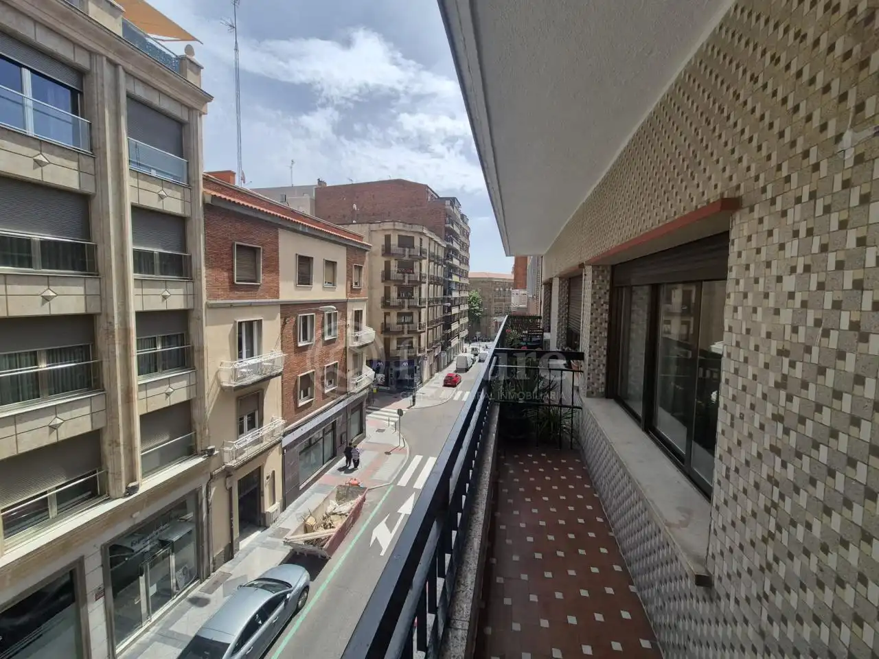 Außenansicht von Wohnung zur Miete in Salamanca mit Heizung, Möbliert und Balkon