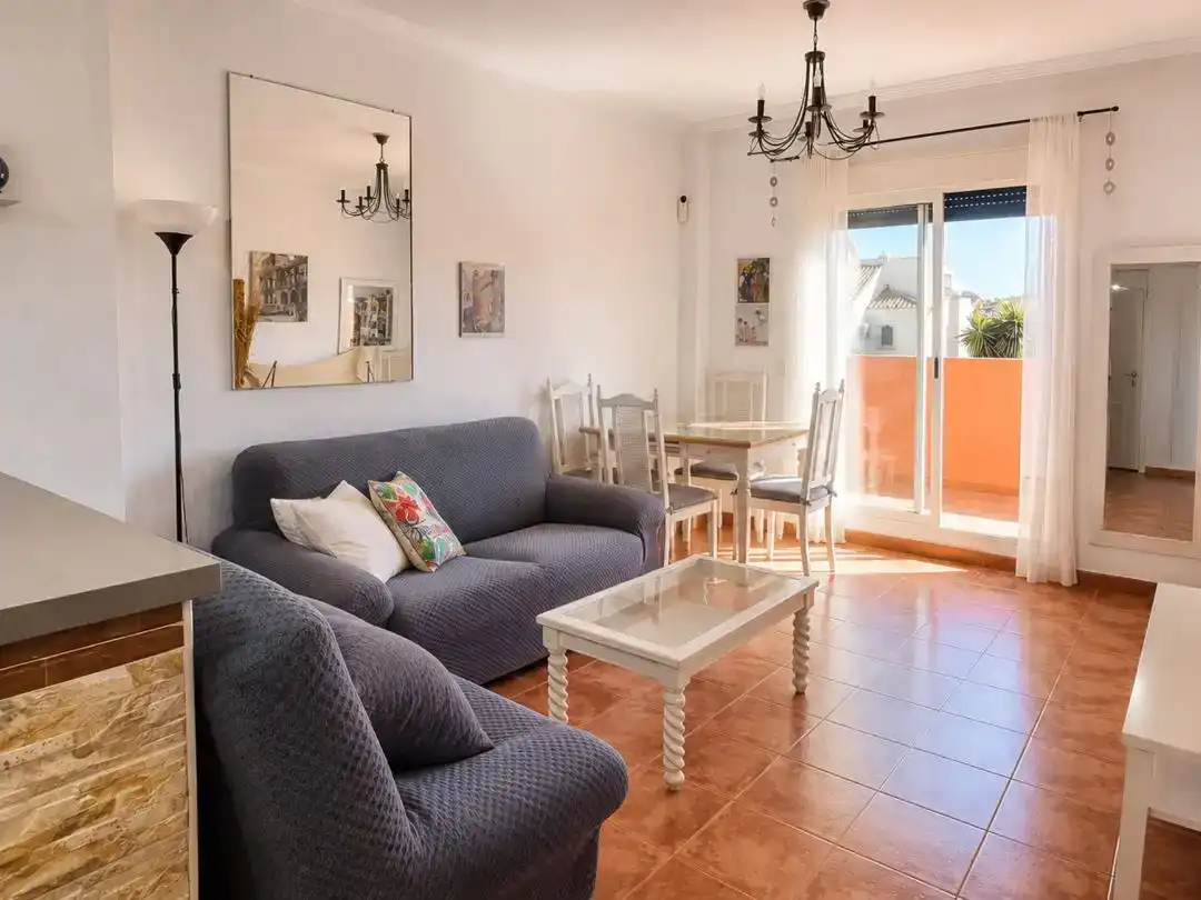 Sala d'estar de Pis en venda en Casares amb Piscina