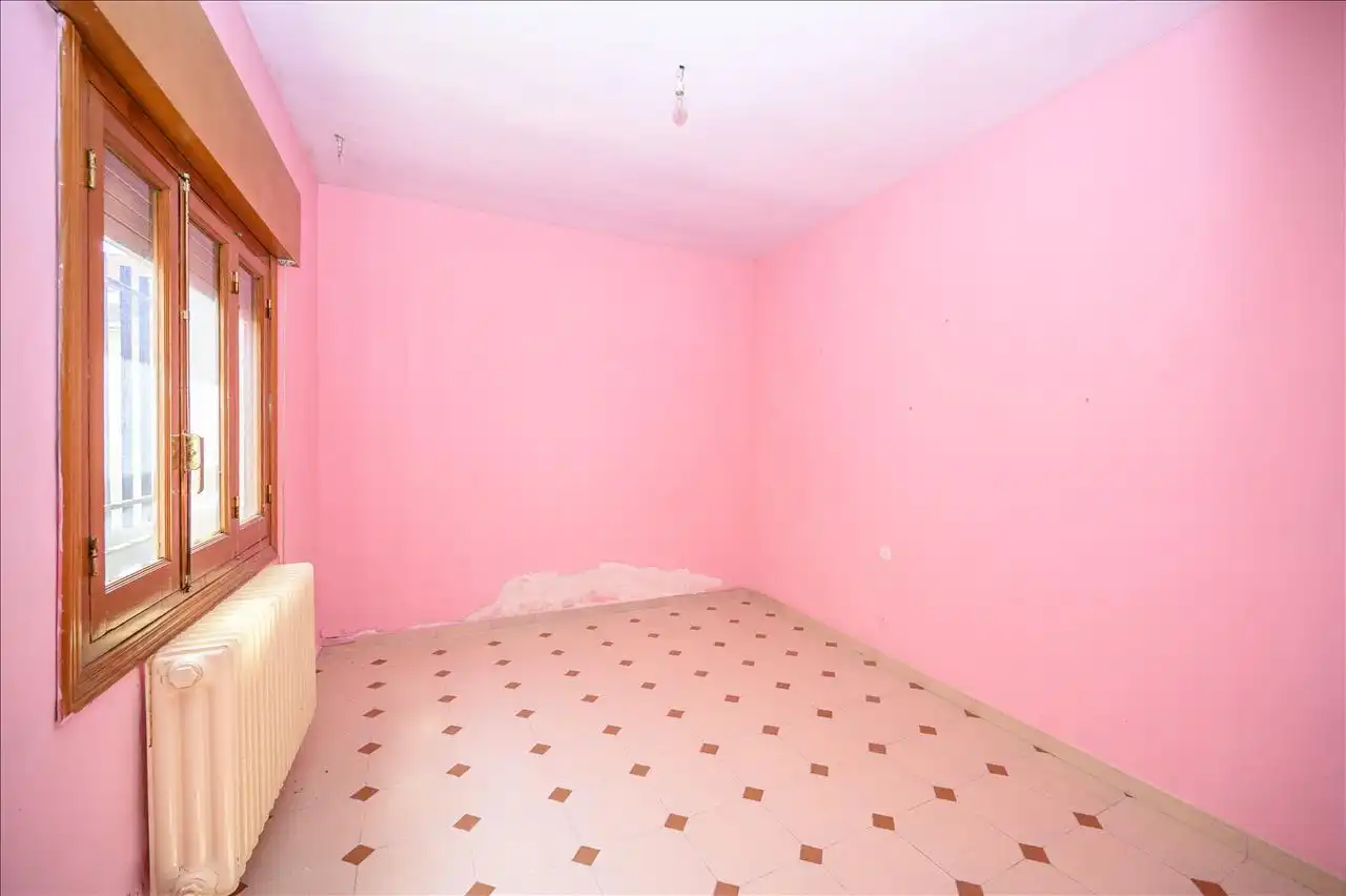 Detached homes for sale in Polán  with Terrace