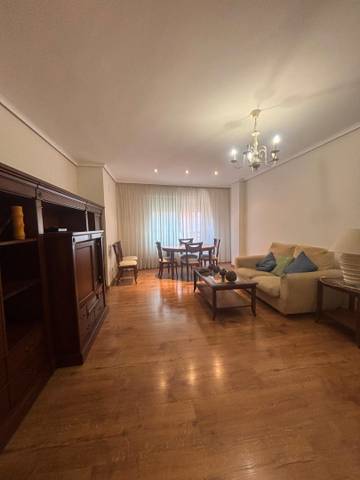 Piso en Venta en Ensanche - Parque del Oeste