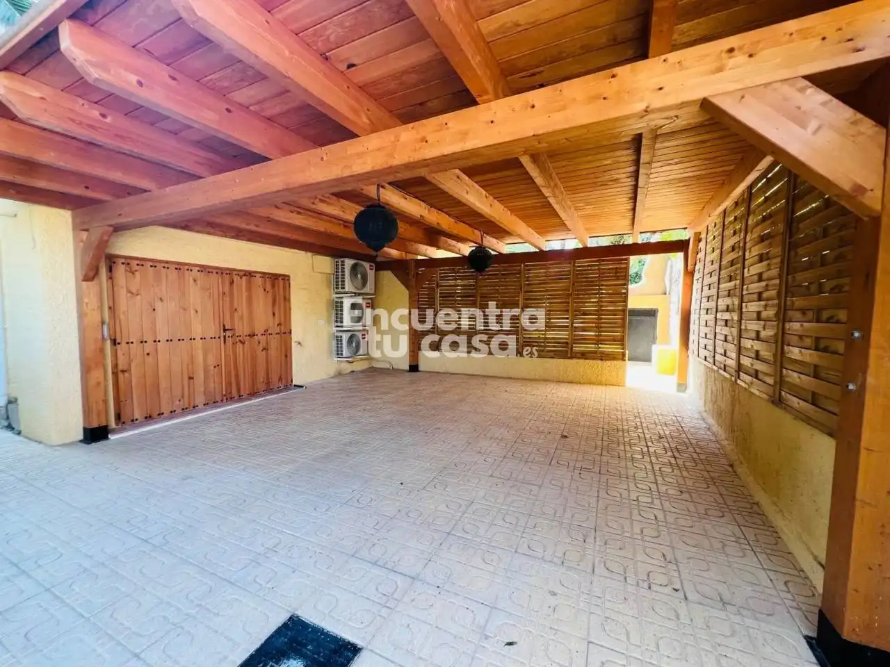 Casa o chalet de alquiler en L'Alfàs del Pi con Aire acondicionado, Calefacción y Jardín privado