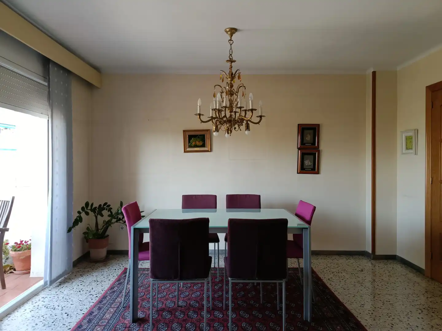 Comedor de Piso en venta en Girona con Aire acondicionado, Calefacción y Jardín privado