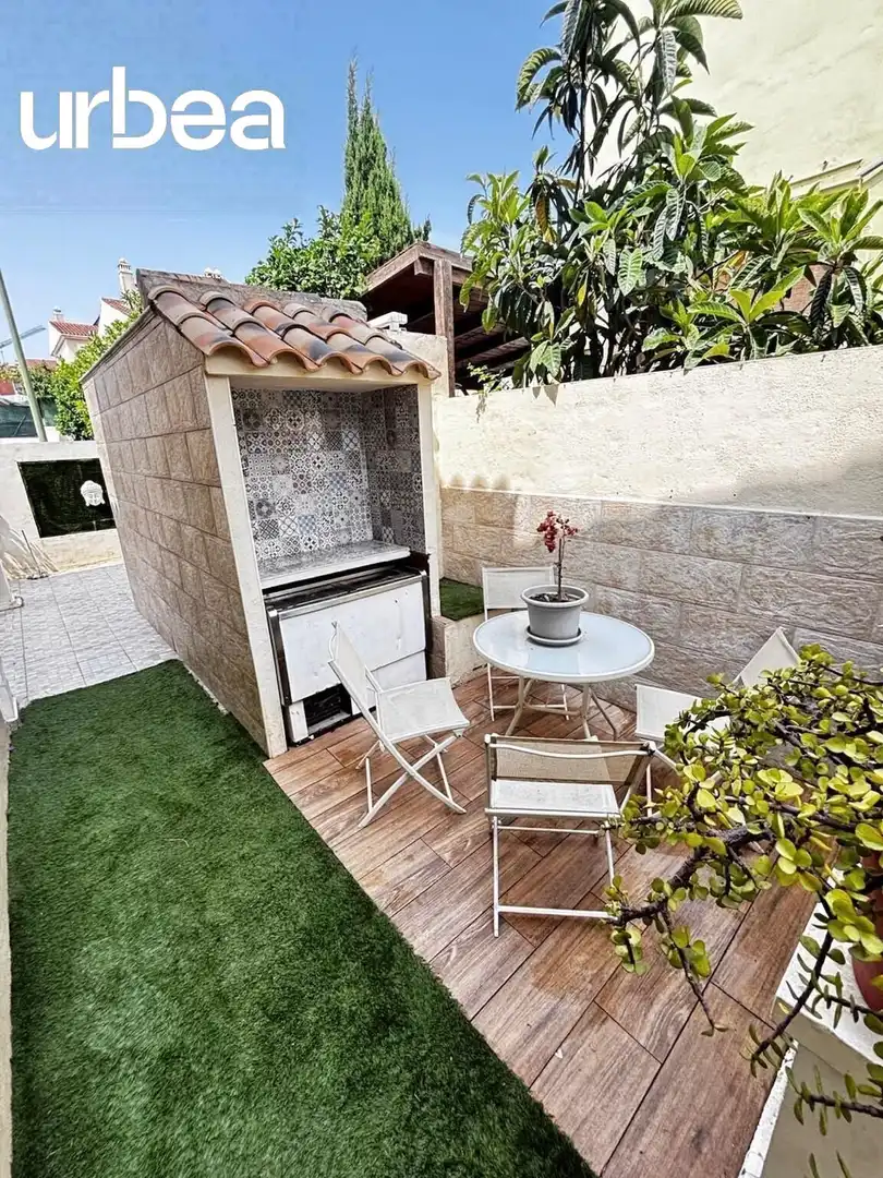 Terrassa de Casa adosada en venda en Málaga amb Aire condicionat, Jardí privat i Terrassa