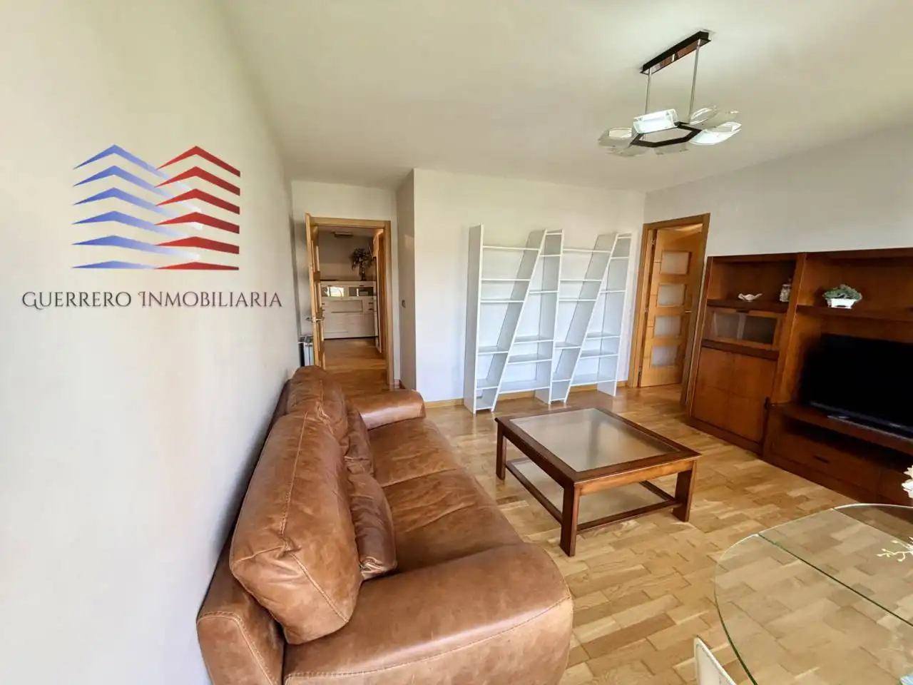 Sala d'estar de Apartament en venda en Ourense Capital  amb Calefacció, Parquet i Traster