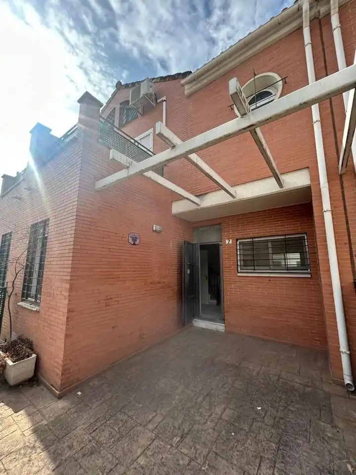 Casa en venda a Coria del Río, imagen 2