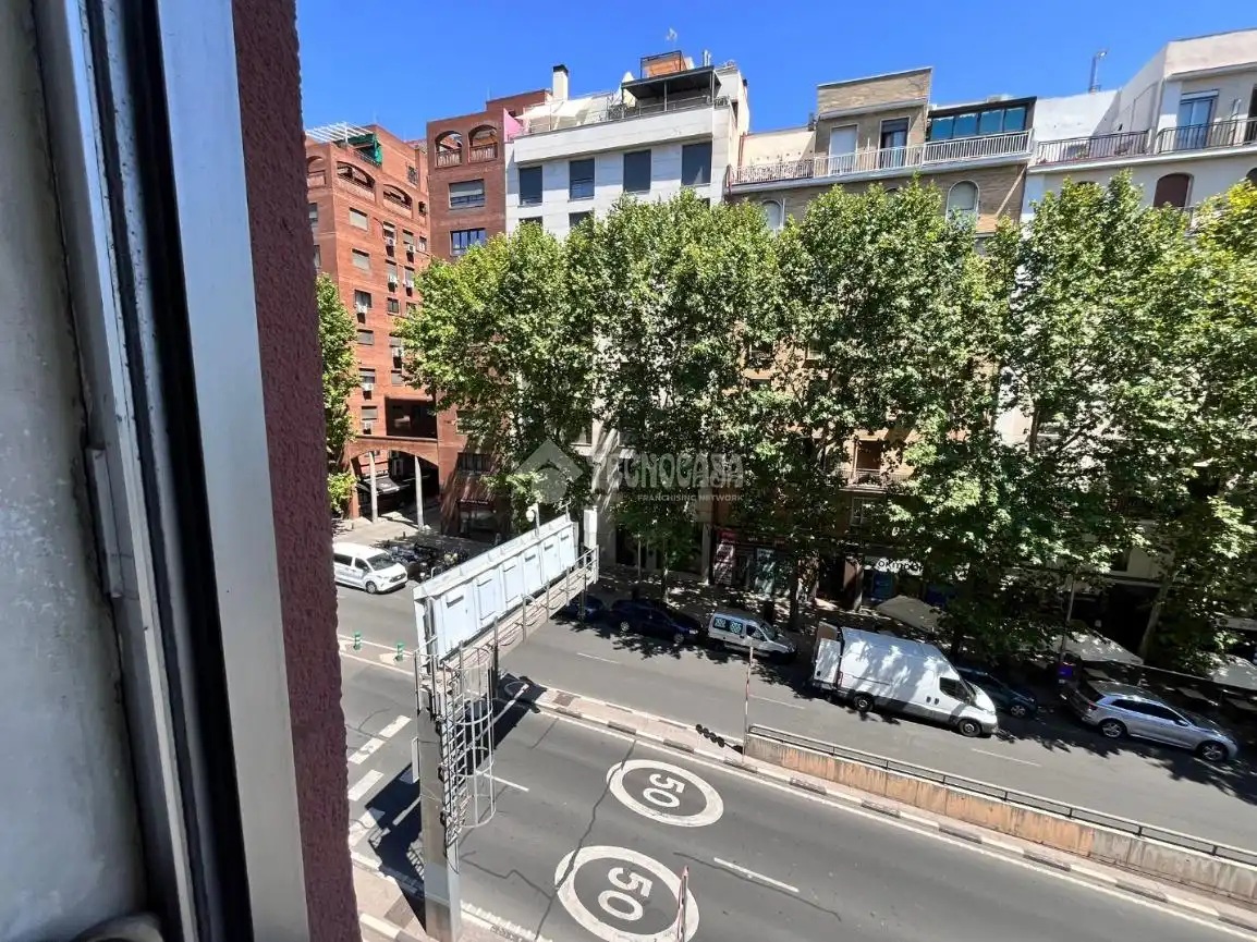 Vista exterior de Pis en venda en Madrid amb Aire condicionat i Calefacció
