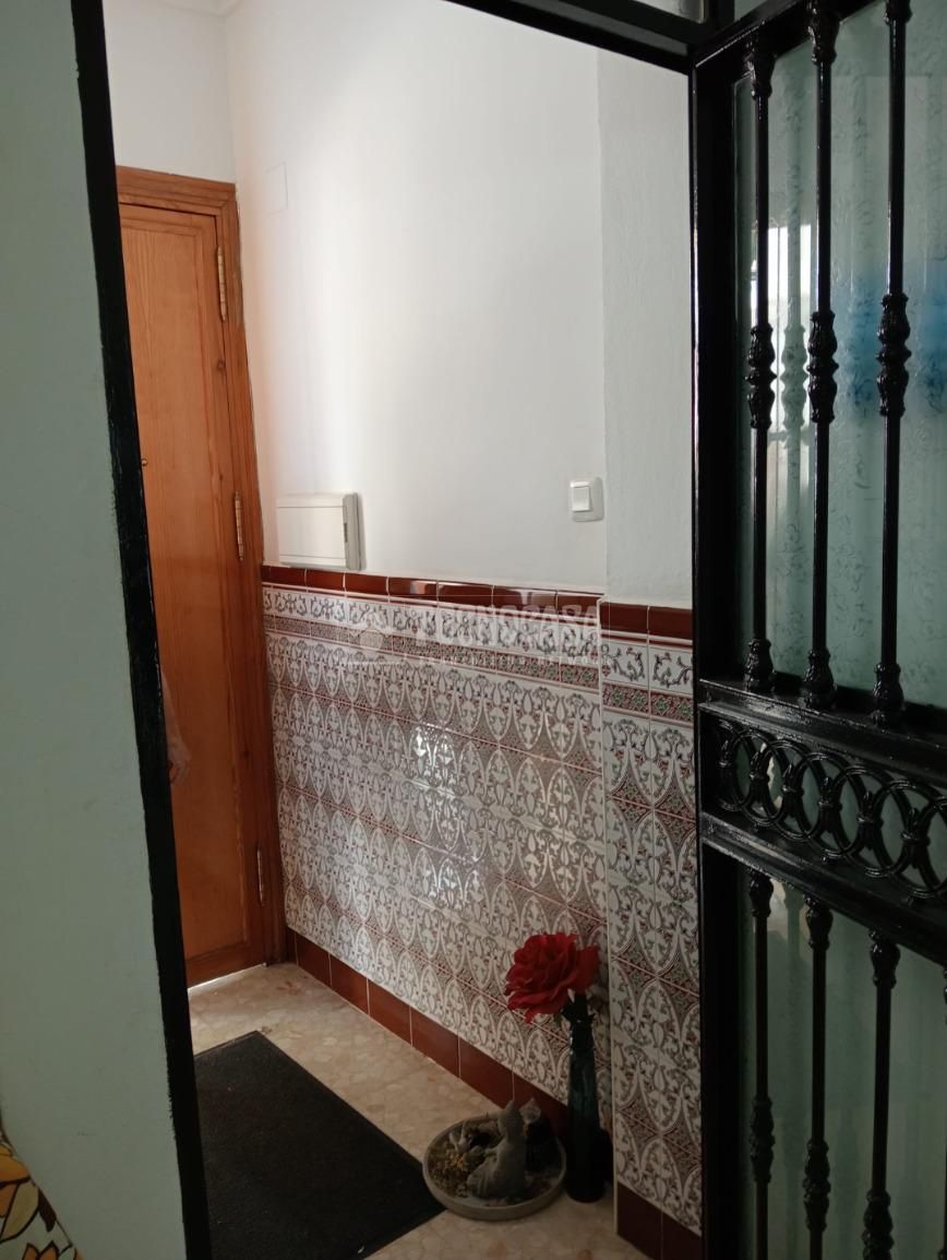 Casa adosada en venda en Palomares del Río amb Aire condicionat
