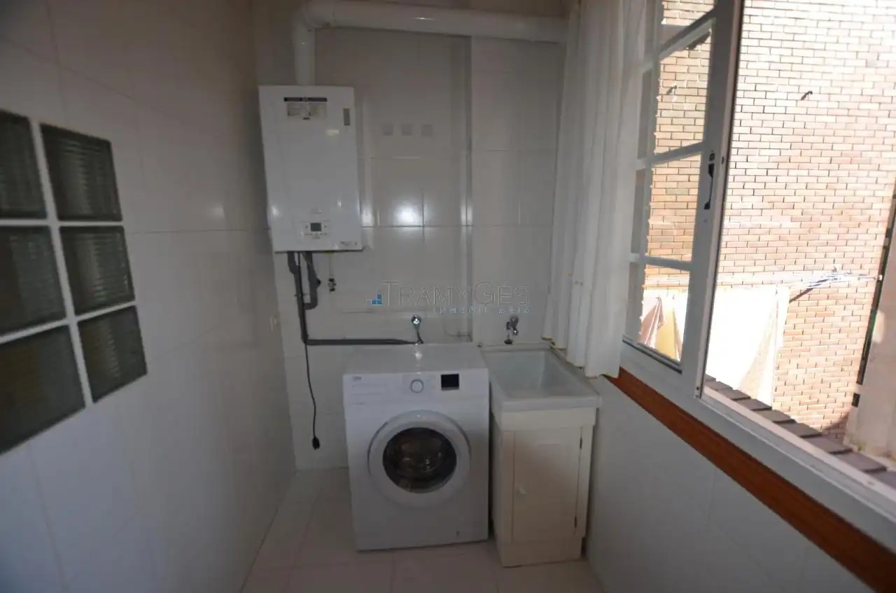 Bathroom of Flat for sale in Tui  with Heating, Parquet flooring and Balcony