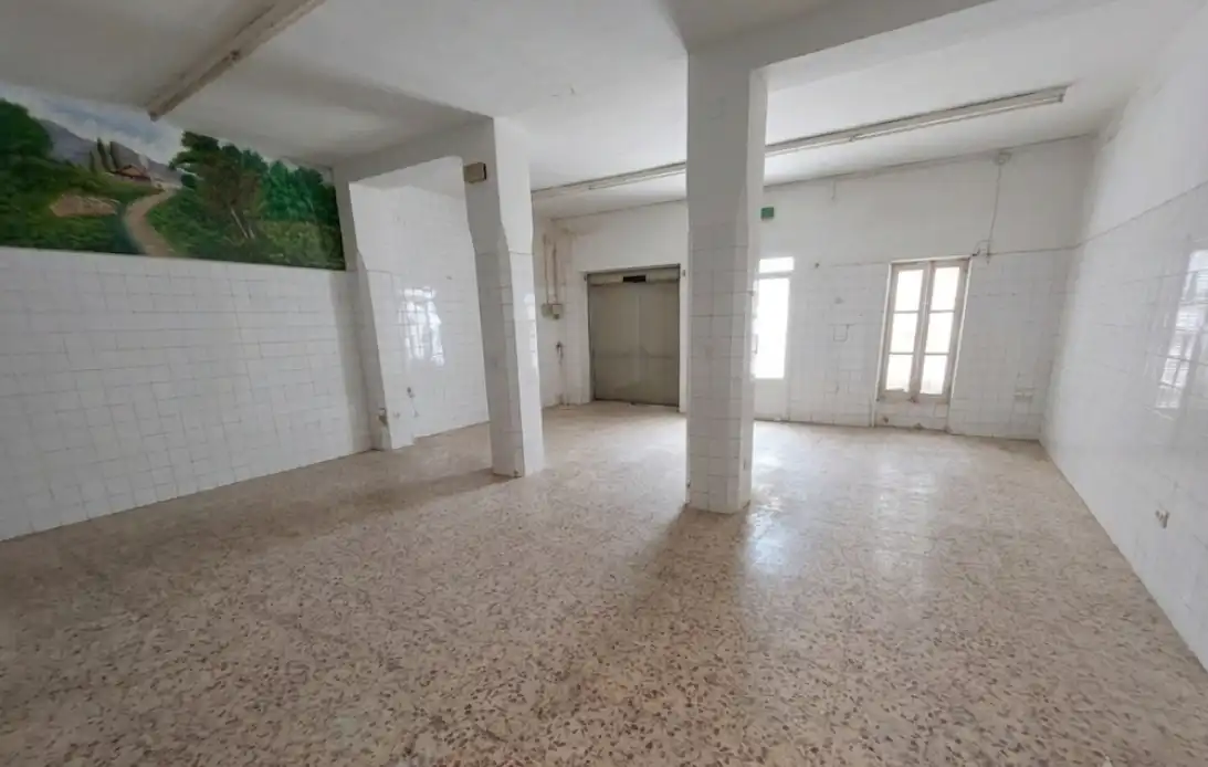Gemischtgenutztes Gebäude zum Verkauf in Parque de la Constitución 5a, imagen 2