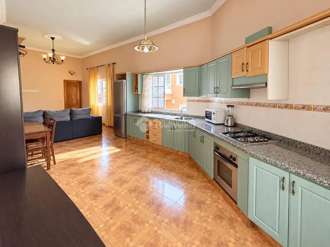 Kitchen of Flat for sale in Guía de Isora  with Storage room