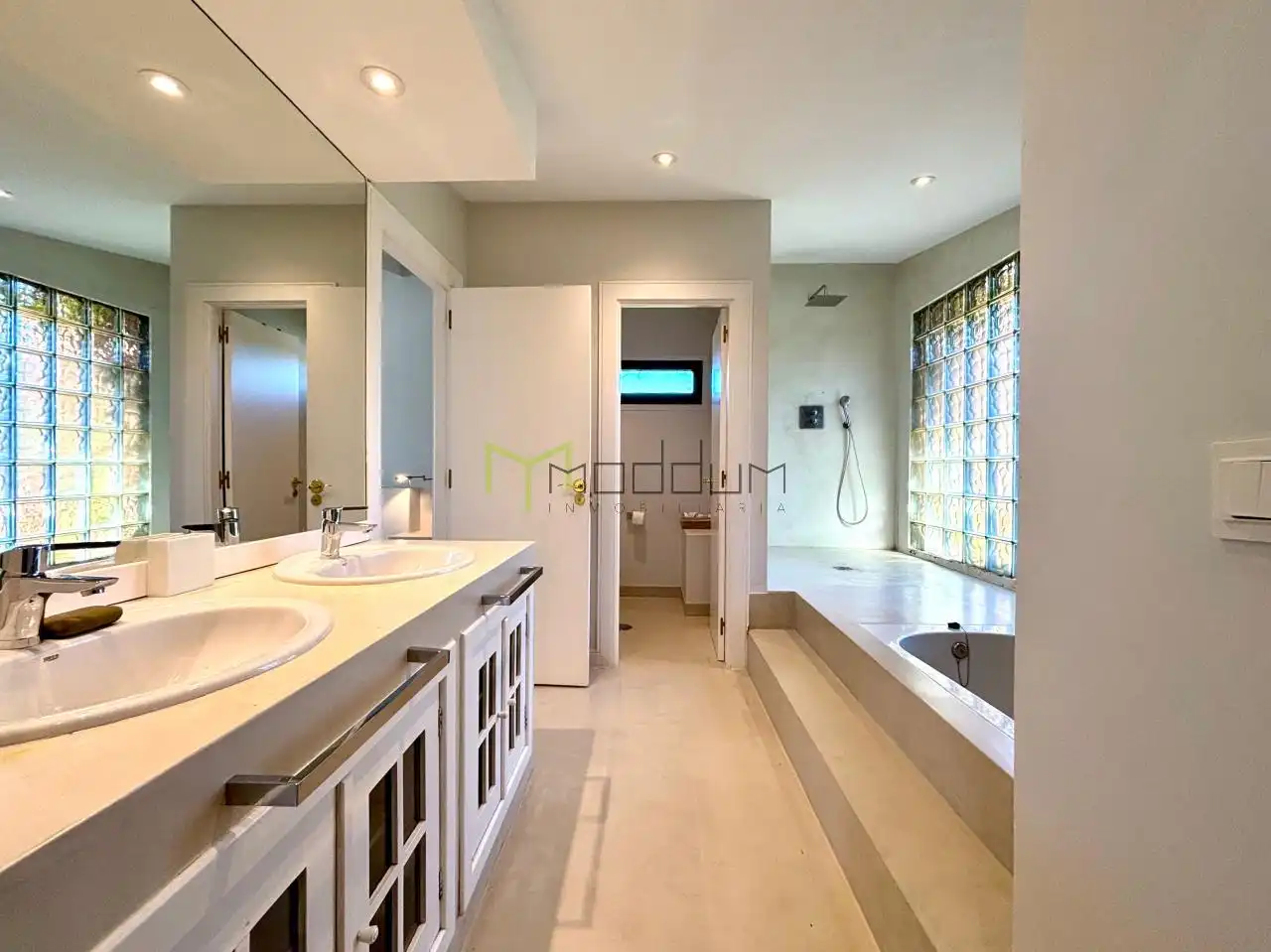 Badezimmer von Haus oder Chalet zum Verkauf in Ames mit Heizung, Privatgarten und Terrasse