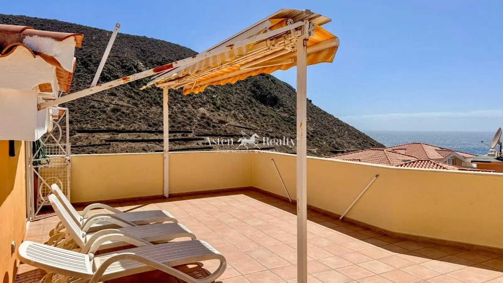 Penthouse mit Pool zum Verkauf in Juan Carlos I 53
