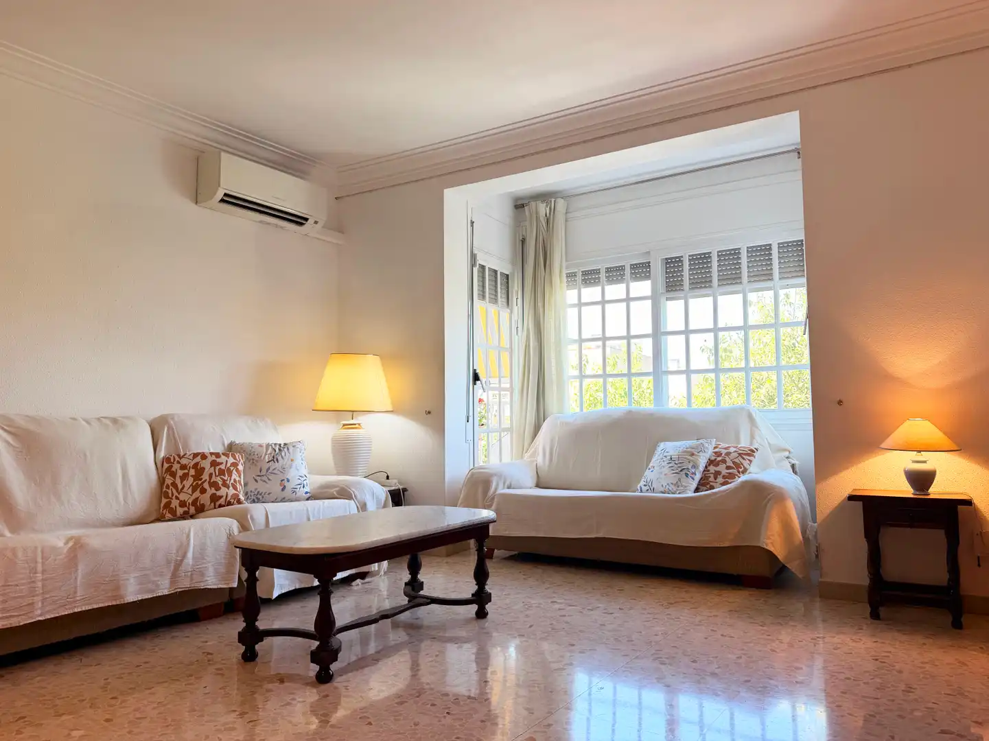 Sala de estar de Casa o chalet en venta en Calafell con Aire acondicionado, Terraza y Amueblado