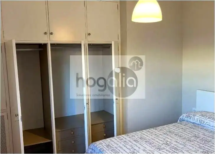 Bedroom of Flat for rent in Sevilla  with Air Conditioner, Heating and Terrace