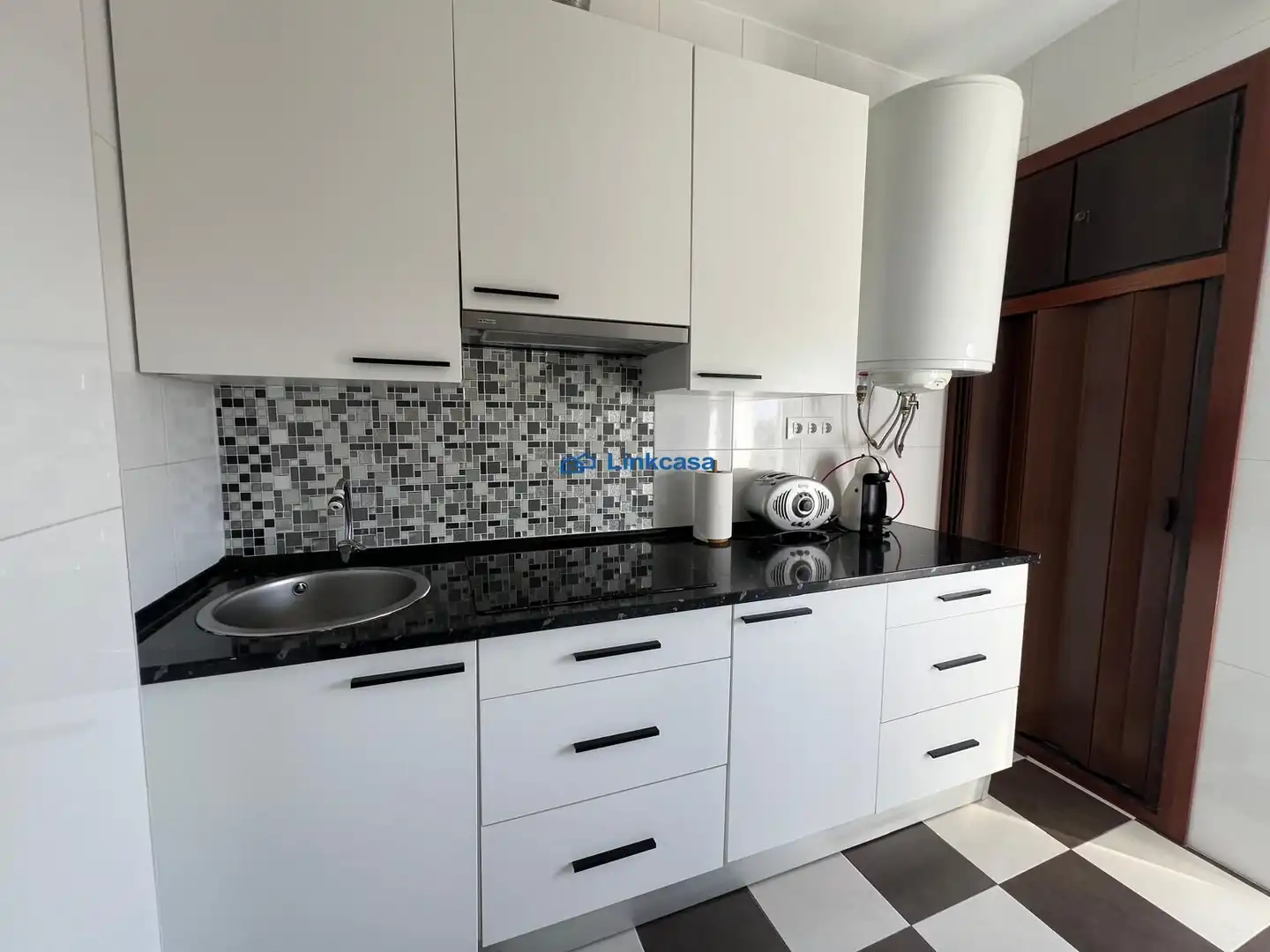 Piso en venta en Calle MAESTRO UGEDO, Escalona